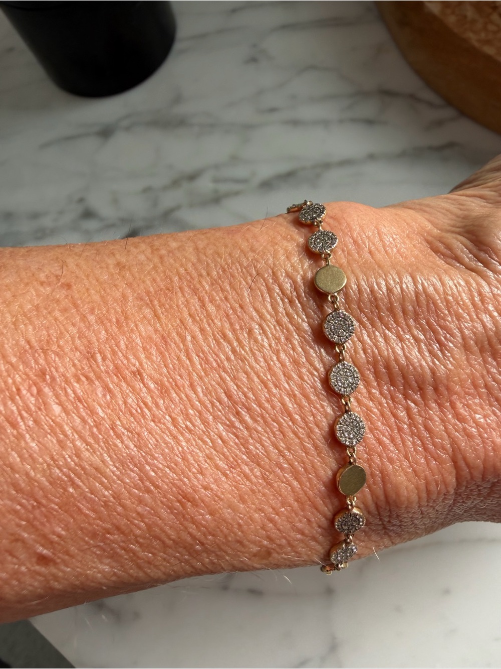14k Gold and natural diamond disc bracelet. - Picture 4 of 7